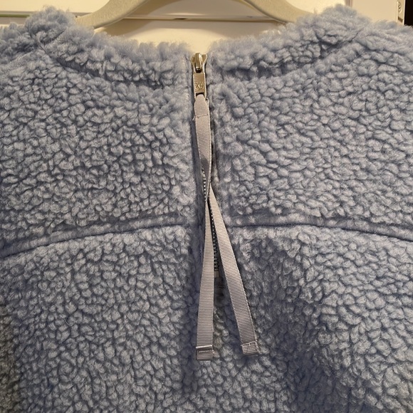 Lululemon Sherpa Pullover - Picture 3 of 3